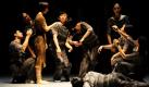 Tänzer der taiwanesischen Theatergruppe Cloud Gate 2 proben ihre neuestes Stück Spring Riot (Aufstand im Frühling) in Taipeh. Foto: ap