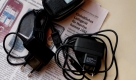 Banal, aber wichtig: Alle Ladegeräte einpacken. Noch haben viele Geräte einen eigenen, speziellen Stecker. Künftig sollen zumindest alle Handys auf den Mikro-USB-Anschluss umgestellt werden.


 Foto: ©Dieter Schütz / PIXELIO