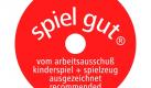 Das Spiel gut-Zeichen kennzeichnet Kinderspielzeug, das unter anderem auf Spielwert, kologische und gesundheitliche Aspekte geprft wurde. Das Siegel vergibt der ehrenamtliche Arbeitsausschuss Kinderspiel + Spielzeug. Seit 2005 erhlt nur noch PVC-freies Spielzeug diese Auszeichnung. Foto: spielgut.de