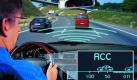 Die Adaptive Cruise Control (ACC) regelt den Abstand zum Vordermann: Wird der einmal eingegeben, hält das Fahrzeug diesen stoisch ein und passt automatisch die Geschwindigkeit dementsprechend an. Foto: dvr