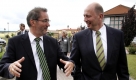 Erst 1995, inzwischen schon Bürgermeister in Leipzig, tritt Tiefensee in die SPD ein. Schon wenig später gilt er gemeinsam mit Brandenburgs Ministerpräsident Matthias Platzeck als einer der populärsten ostdeutschen Politiker der Partei. Foto: ddp