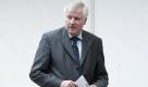 Bayerns aktueller Ministerpräsident Horst Seehofer (CSU) sorgte 2007 für einen Skandal. Da erblickte seine außerehelich gezeugte Tochter Anna-Felicia das Licht der Welt - die Folge einer Affäre mit Anette Fröhlich. Der damalige Bundesagrarminister ist seit 1985 in zweiter Ehe mit Karin verheiratet.
 Foto: dapd