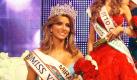 Miss Miranda Vanessa Golcalves sits after being crowned Miss Venezuela 2010 in Maracaibo, Venezuela, Thursday, Oct. 28, 2010. (AP Photo/Reinaldo D'Santiago)







 Foto: ap