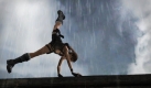 Sportlich, sportlich: In Tomb Raider: Underworld beweist die Archologin einmal mehr, dass sie nicht nur in der Erde buddeln kann. Ihrem Fach gnzlich unangepasst vollfhrt die virtuelle Lady manchen Balance-Akt und ... Foto: news.de