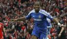 Denn Didier Drogba kommt nur auf je fünf Tore, verlor zwischenzeitlich gar seinen Stammplatz. Doch Londons Diva ist zurzeit in Topform, hat alles, was ein Stürmer braucht und gegenüber Gomez einen anderen Vorteil. Er ist weniger abhängig von Pässen der Mitspieler und kann sich die Bälle selbst auflegen. Darum ist er mit Gomez mindestens gleichauf. Endstand: 8:7 für den FC Bayern!
  Foto: dapd