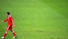 Dann kamen Louis van Gaal, ein neues Spielsystem und Mario Gomez. Zwar fasste auch Gomez nicht sofort Fuß und Toni hätte auch die Mitte eines Dreiersturms unter van Gaal bilden können. Doch der Italiener musste am Ende nach Verletzung und einigem Ärger weichen. Foto: dpa