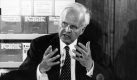 Carl  Friedrich v. Weizsäcker (1912 bis 2007) war Phsyiker und Philosoph. Er war an Forschungen zu Atomwaffen beteiligt, was im Zusammenhang mit seinen Friedensforschungen immer wieder kontrovers diskutiert wurde. 1979 lehnte er die von Willy Brandt vorgeschlagene Kandidatur zum Bundespräsidenten ab. Sein Bruder Richard hatte das Amt von 1984 bis 1994 inne. Foto: Wikipedia/Bundesarchiv