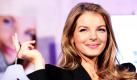 Die Schauspielerin und Sängerin Yvonne Catterfeld ist unter die Models gegangen und posiert mit einem Kleid in Hamburg bei der Vorstellung des neuen Otto-Katalogs. Die 31-Jährige ziert das Cover des neuen Otto-Katalogs und präsentiert sowohl im Katalog als auch online die neue Frühjahr- und Sommer-Mode der Saison 2011.  Foto: dpa