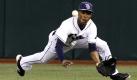 Baseball: BJ Upton von den Tampa Bay Rays versucht im siebten Inning den Ball von Luke Scott von den Baltimore Orioles zu fangen. Baltimore gewann das Spiel in der Major League Baseballmit 2:0. Foto: ap