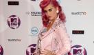 Ein Alptraum in Rosa präsentierte Katy Perry. Wir finden es ja ganz wunderbar, dass sie ihre Outfits passend zur Haarfarbe wählt. Dennoch muss sie doch nicht jedes rosa Kleid tragen! Und was bitte hat sie sich nur bei diesen Schuhen gedach? Foto: dapd