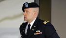 Army prosecuting attorney Capt. Joe Morrow departs a courthouse in Fort Meade, Md., Thursday, Feb. 23, 2013, after a military arraignment for Army Pfc. Bradley Manning in his court-martial for alleged role in the WikiLeaks classified leaks case. Manning is suspected of being the source in one of the largest unauthorized disclosures of classified information in U.S. history. (AP Photo/Cliff Owen) Foto: dapd