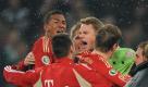 Nach 130 Minuten durften die Bayern und vor allem Manuel Neuer jubeln. Neuer hielt den entscheidenden Elfmeter gegen Gladbachs Harvard Nordtveit und steht nun mit dem FCB im Pokalfinale gegen Dortmund. Zuvor ... Foto: dapd