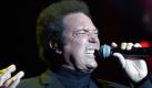 'Tiger' Tom Jones beginnt mit einem Konzert am Freitagabend (09.03.2001) in der Leipziger Messehalle 7 seine Europatournee. Der 60-jährige Sänger aus Wales präsentiert in acht deutschen Städten in einem zweistündigen Programm sein aktuelles Album 'Reload'. dpa/lsn Foto: dpa
