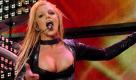Britney Spears steht zwar bei US-Teenagern hoch im Kurs, für viele Eltern aber ist sie ein Dorn im Auge. Als der Fernsehsender Fox kürzlich eine Episode der Serie Glee der US- Popsängerin widmete, erntete er mit 13,3 Millionen jungen Zuschauern das bisher beste Ergebnis. Der elterliche TV-Rat aber stieß sich am expliziten sexuellen Inhalt und der dürftigen Bekleidung der Schauspieler in dieser Glee-Folge, schrieb die New York Daily News. Außerdem störte sich der Elternrat an der Vergötterung eines mit Problemen beladenen Popstars. Angesichts der Suchtkliniken, ihrer öffentlichen Zusammenbrüche und der fragwürdigen Erziehung ihrer beiden kleinen Söhne ist Spears alles andere als ein Vorbild für junge Leute, kritisieren die Eltern. (dpa) Foto: dpa
