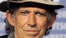 Hohe Promidichte auf dem roten Teppich: In Londons Royal Opera House wurden am Dienstag die «GQ Men Of The Year Awards» verliehen. Zu den großen Gewinnern des Abends zählte auch der Rolling-Stones-Gitarrist Keith Richards (67), der als «Schriftsteller des Jahres» ausgezeichnet wurde. Im letzten Jahr hatte der Musiker seine Autobiographie Life veröffentlicht, in der er ungeschminkt über sein exzessives Rock'n'Roll-Leben zwischen Drogen, Drinks und Ausschweifungen berichtete.  Foto: dpa