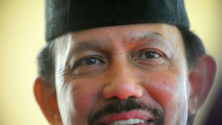 Hassanal Bolkiah, der Sultan von Brunei, soll 20 Milliarden US-Dollar horten.