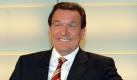 Bundeskanzler Gerhard Schröder ließ 2005 Summertime aus George Gershwins Oper Porgy and Bess spielen. Anschließend war Kurt Weills Moritat von Mackie Messer aus Bertolt Brechts Dreigroschenoper zu hören. Schließlich spielte ein Trompeter Frank Sinatras My Way - und rührte Schröder zu Tränen. Foto: dpa