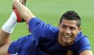 Wie lange Cristiano Ronaldo noch zum Lachen zumute ist, wird sich zeigen. Zwar ist er der teuerste Spieler aller Zeiten. Für die WM ist er mit Portugal aber noch nicht sicher dabei. Als Zweitplatzierte der Gruppe 1 schaffen Ronaldo und Co. nur den Sprung in die Relegation - und auch dafür muss noch Malta geschlagen werden. Foto: dpa