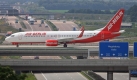 Air Berlin will trotz einem erbitterten Preiskampf in der Branche die Preise erhöhen. Foto: dpa