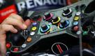 Das Lenkrad von Formel 1-Fahrer Sebastian Vettel sieht fast aus wie eine Spielkonsole. Foto: Jens Buettner Foto: dpa