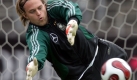 Timo Hildebrand stand sieben Mal im Tor der Nationalmannschaft. Fr Stuttgart lief er in der Bundesliga 221 Mal auf. Nach einer frustrierenden Zeit in Valencia wird er knftig das Tor von Herbstmeister Hoffenheim hten. Foto: dpa