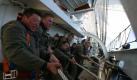 Eine der wichtigsten Lektionen, die während der Ausbildung auf der Gorch Fock vermittelt werden, ist Teamwork. Nur wenn alle gemeinsam anpacken, kann der Segler Wind und Wetter trotzen. Foto: Gorch Fock