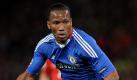 Für einen Moment ausgeknockt: Didier Drogba, der Stürmer-Star des FC Chelsea, blieb nach einem Zusammenprall mit Norwich-Keeper John Ruddy bewusstlos liegen.  Foto: dpa