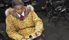Berlin/ Redaktionshinweis: Verwendung des Bildes nur zur redaktionellen Berichterstattung! +++ Models warten am Mittwoch (18.01.12) auf der Fashion Week in Berlin im Backstage-Bereich im Zelt auf der Strasse des 17. Juni vor Beginn einer Modenschau des Labels Mongrels in Common auf ihren Einsatz. Die Berlin Fashion Week zeigt Kollektionen nationaler und internationaler Designer und Marken fuer Winter 2013. (zu dapd-Text)
Foto: Michael Gottschalk/dapd Foto: dapd
