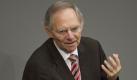 Laut Bundesfinanzminister Wolfgang Schäuble (CDU) werden die Stresstests die Finanzmärkte beruhigen.  Foto: dpa