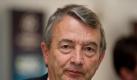 DFB-Präsident Niersbach hat gemeinsam mit Ligapräsident Rauball eine Erklärung unterzeichnet. Foto: Sven Hoppe Foto: dpa