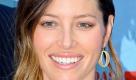 Die US-amerikanische Schauspielerin Jessica Biel greift beschwipst gern mal zum Telefon. Kürzlich habe ich betrunken eine Menge Leute angerufen, das war vielleicht komisch, sagte Biel. Foto: dapd