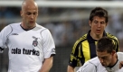 Besiktas Istanbul hat eine relativ junge Mannschaft. Der Deutsche Fabian Ernst (Foto,l. ) ist mit 30 Jahren fast der älteste Spieler. Die Stärke der Mannschaft dürfte in ihrer Homogenität liegen, denn auf Stars verzichtet man am Bosporus.  Foto: dpa