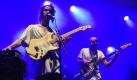 Multitasking:Darwin Deez bewies bei seiner mitreißenden Show, dass er zugleich Gitarre und Keyboard spielen kann. Foto: news.de