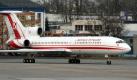 Eine Tupolew Tu-154 auf dem Flughafen von Warschau: Eine Maschine des gleichen Typs musste in Moskau notlanden und riss Passagiere mit in den Tod.
 Foto: dpa
