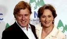 In dem mehrfach Oscar-prämierten Schmachtfetzen Jenseits von Afrika verliebte sich Meryl Streep 1985 als Baronin Karen Blixen in den Großwildjäger Denys Finch Hatton alias Robert Redford. 22 Jahre später drehten sie gemeinsam das Politdrama Von Löwen und Lämmern - und Robert Redford führte zugleich Regie. Foto: dpa
