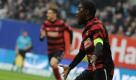 Beim 3:1 des SC Freiburg in Hamburg war er der Mann des Spiels: Cedrick Makiadi lenkte das Spiel der Breisgauer und erzielte selbst das 3:0. Seit Wochen ist Freiburgs Wichtigster in blendender Verfassung. Foto: dpa