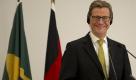 Der Außenminister Guido Westerwelle nahm auf seinen Auslandsreisen Manager mit, welche zuvor an die FDP gespendet haben. Und das Bundespräsidialamt erhielt von Unternehmen wie Daimler, Air Berlin, der Deutschen Telekom oder Vattenfall für die Sommerfeste 2009 / 2010 Geld- und Sachzuwendungen über drei Millionen Euro. Foto: dapd