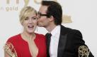 Kate Winslet bekam ihre Rolle in der amerikanischen Miniserie Mildred Pierce einen Emmy als beste Hauptdarstellerin. Im schlichten blutroten Kleid von Elie Saab sah sie elegant und grazil aus.  Foto: dapd