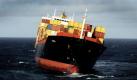 Das libysche Containerschiff MV Rena ist gestern vor der neuseeländischen Küste auf ein Riff gelaufen. Im Schiff befinden 1700 Tonnen Öl und 2100 Container. Kleine Mengen des Öls sind nun doch ausgelaufen. Die Bergungsarbeiten dauern an. Foto: dapd