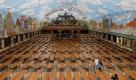 Dies Bild dürfte es auf der Wiesn täglich nur ganz wenige Stunden geben. Ansonsten dürften die Tische bei den Wirten stets gut besetzt sein - selbst, wenn eine Mass mit knapp neun Euro zu Buche schlägt.
 Foto: ap