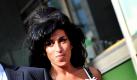 Die Karibik zieht Stars magisch an. Auf der Inselgruppe St. Vincent und die Grenadinen tummelt sich so einiges an Prominenz. Neben Amy Winehouse (Foto) sind auch Mick Jagger, David Bowie, Noel Gallagher, David Duchovny und Prinz William mit seiner Kate Middleton gern gesehene Gäste auf der Inselgruppe vor Venezuela. Foto: dpa