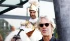 Historische Streitwagen werden am 10. und 11. Dezember 2011 durch die Kölner Lanxess-Arena donnern: Rund 300 Schauspieler werden Seeschlachten, Gladiatorenkämpfe und Wagenrennen in Anlehnung an den Film Ben Hur inszenieren. Die Musik zur 130 Minuten dauernden Show stammt von Stewart Copeland, dem Gründer der Band The Police (rechts).  Foto: dapd