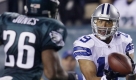 Dallas Cowboys wide receiver Miles Austin, right, pulls in a 49-yard touchdown pass as Philadelphia Eagles safety Sean Jones defends in the second half of an NFL football game, Sunday, Nov. 8, 2009, in Philadelphia. (AP Photo/Matt Slocum) Foto: ap