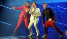 Jesse, Luca und Daniele (von links) müssen im Halbfinale bei DSDS 2012 drei Einzelsongs und zwei Gruppensongs performen. Für alle drei hagelt es Lob von der Jury, auch ... Foto: RTL