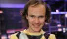 Will der Mann komisch sein? Oder ist diese Figur unfreiwillig zum Witzbold abgestempelt worden? Bei Olaf Schubert kann man sich mitunter nicht so sicher sein. Denn der selbsternannte Betroffenheitslyriker aus Dresden lebt seine Comedy-Existenz mit Rautenpullunder, Fistelstimme und herrlich wirren Satzkonstruktionen in aller Konsequenz aus. Das kommt an: Die FAZ adelt ihn als Versöhner von Komik und Kalauer, Comedy und Kabarett. 
Spaßfaktor: 9 Foto: dapd