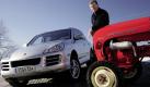 Die schwäbischen Sportwagenbauer schafften es erneut in die Tabubrecher-Liste, und zwar mit dem Porsche Cayenne Diesel. Ein Selbstzünder mit Porsche-Schriftzug, das kannte man bislang nur von den legendären roten Traktoren aus den 1950er Jahren. Nun wird auch im Cayenne genagelt. Foto: press-inform