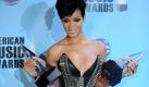 Sie ist sexy, erfolgreich und verdient Millionen: Popsternchen Rihanna wurde auf Barbados geboren. Ihr Heimatland ist allerdings alles andere als finanziell erfolgreich. Barbados hat - in Relation zum Bruttoinlandsprodukt - eine der hchsten Staatsverschuldungen der Welt. Sie liegt laut Internationalem Whrungsfonds bei 113,7 Prozent. Das heit, die gesamte Volkswirtschaft msste 1,13 Jahre arbeiten und die Erlse vollstndig an die Glubiger von Barbados abgeben, um die Staatsschuld zu tilgen. Foto: dpa