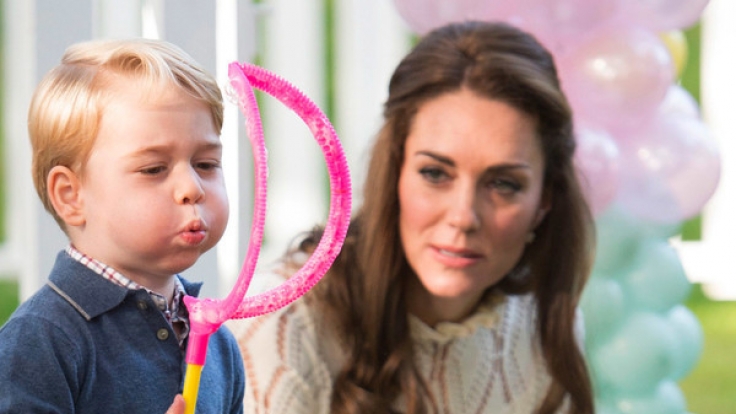 Kate Middleton möchte Prinz George wohl auf eine gemischt-geschlechtliche Schule schicken.