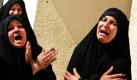 Angehörige eines Getöteten geben ihrer Trauer bei der Beisetzung in der irakischen Stadt Najaf Ausdruck. Der Tag der Wahlen am Sonntag hatte einen hohen Preis: 36 Menschen wurden bei Anschlägen getötet. Foto: ap