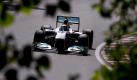 Nico Rosberg fährt mit seinem Mercedes GP auf dem Circuit Gille Villeneuve in Montreal beim Freien Training die schnellste Runde. Foto: Valdrin Xhemaj. Foto: dpa